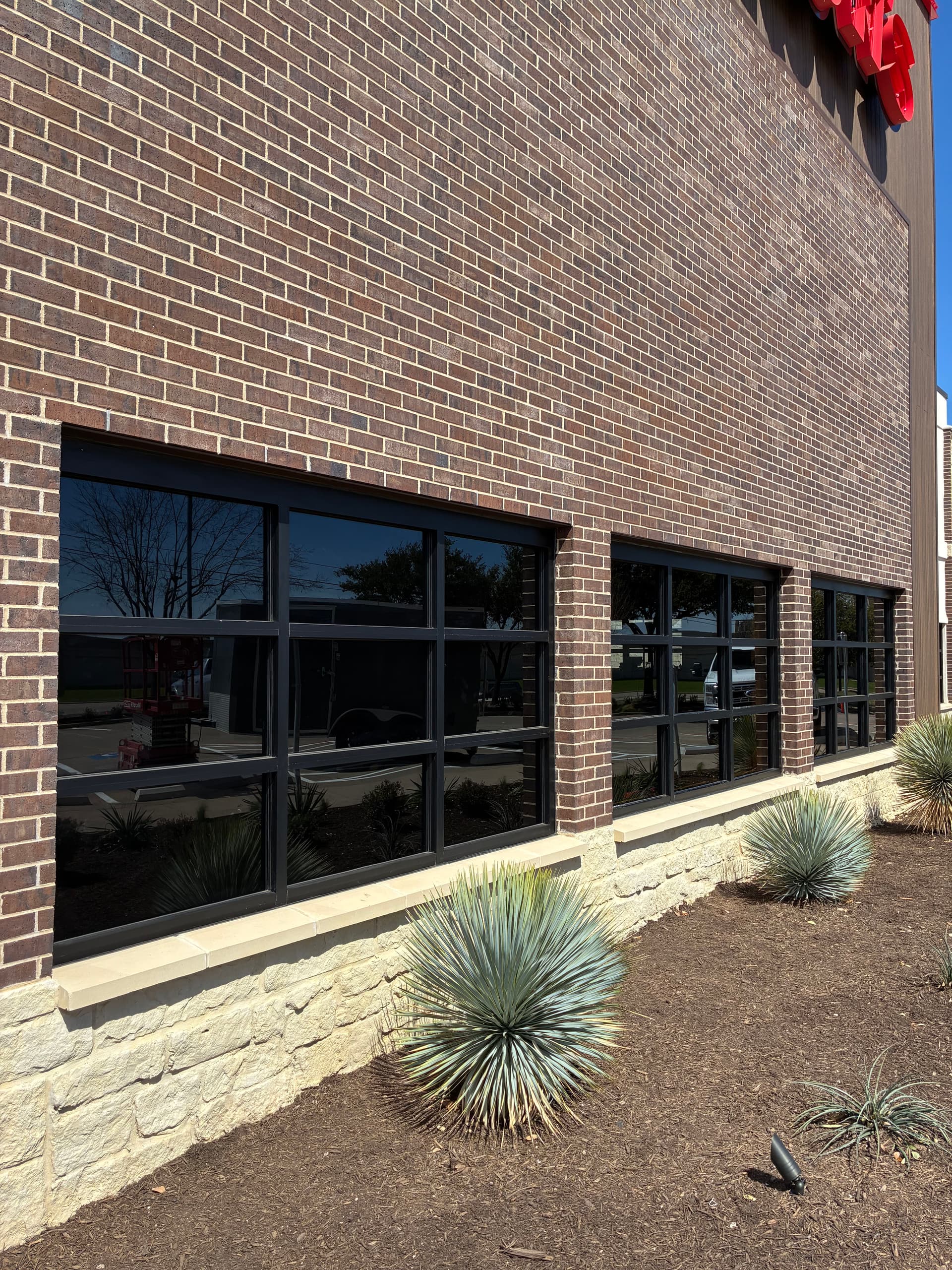 Gallery photos for Spotless Windows at Little Woodrow's in Frisco: Image #2