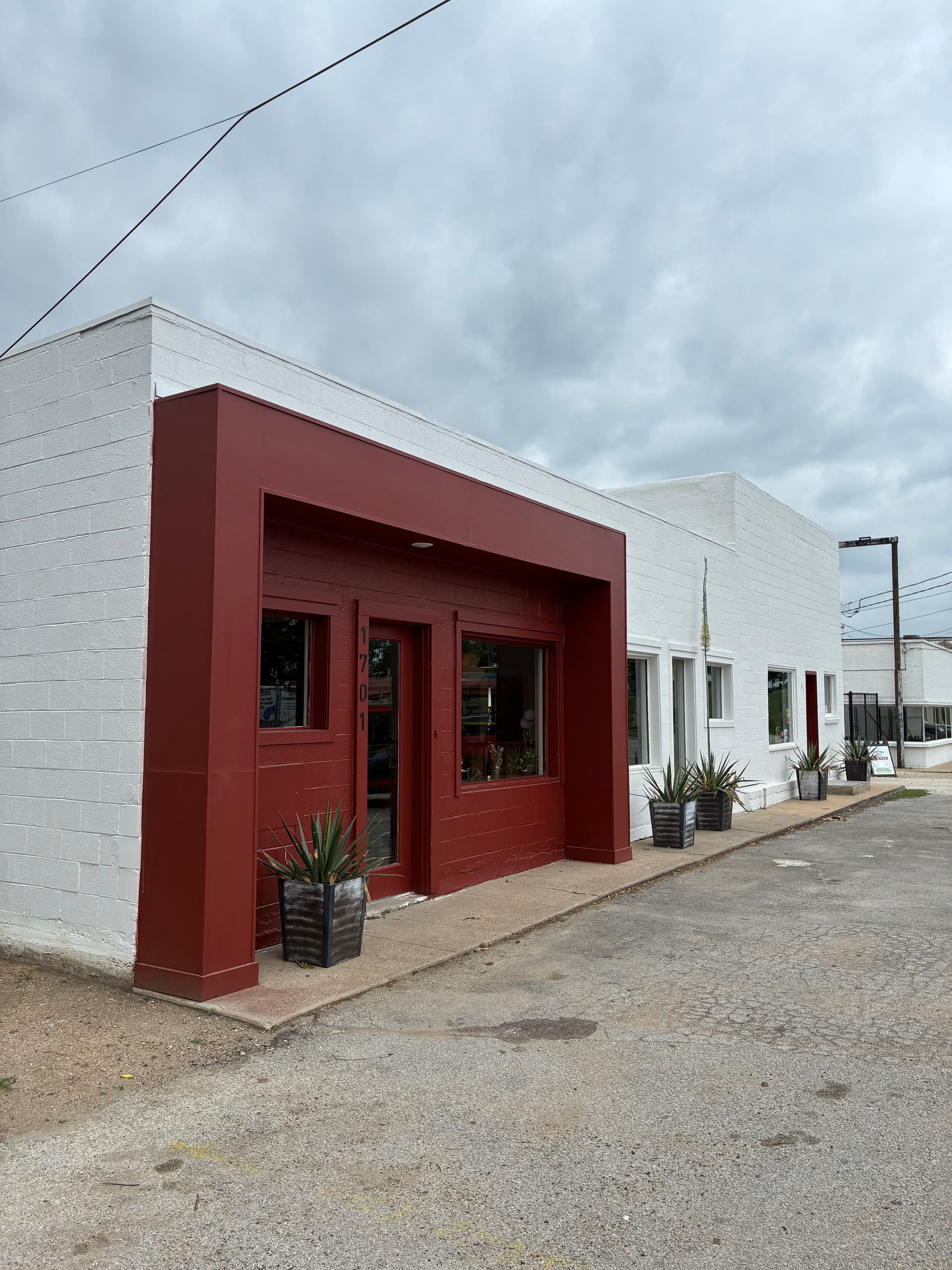 Gallery photos for Clean Windows for Navito Cafe's Brand New Shop: Image #3