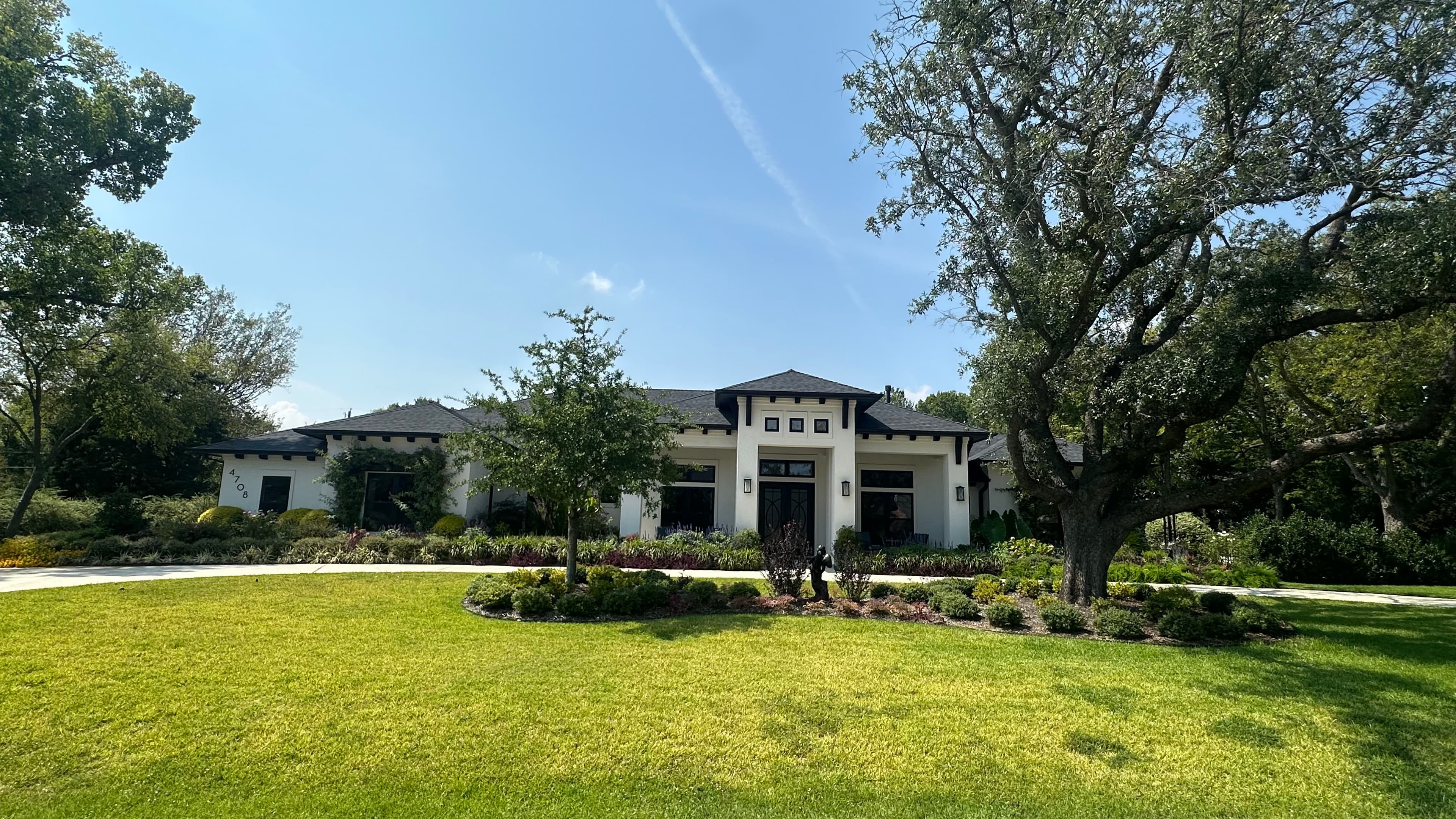 Project Enhancing Views with Quality Window Cleaning image