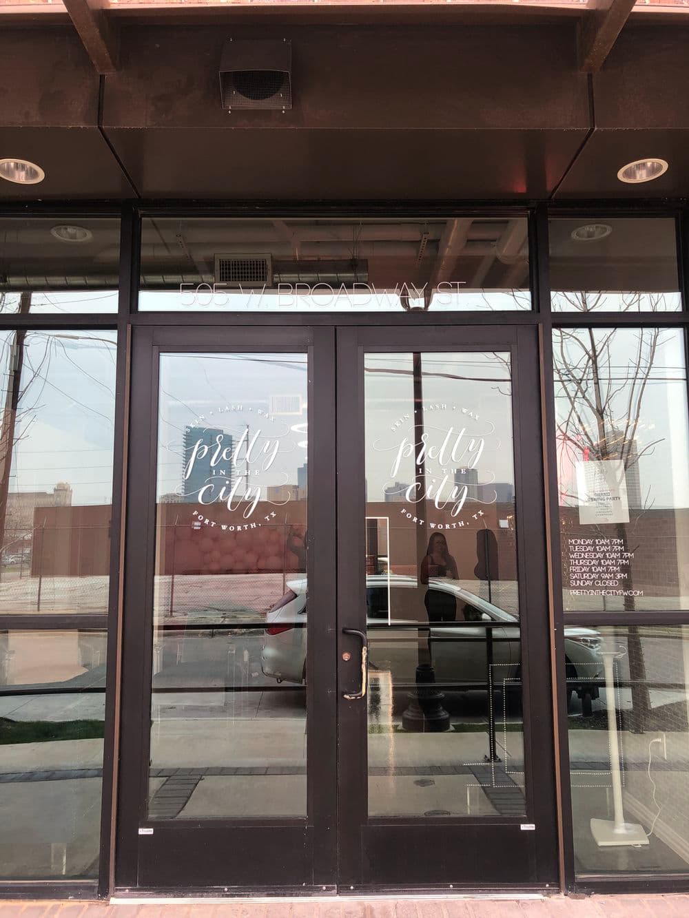 Entrance of Pretty City, a boutique located at 505 Broadway St, Fort Worth.