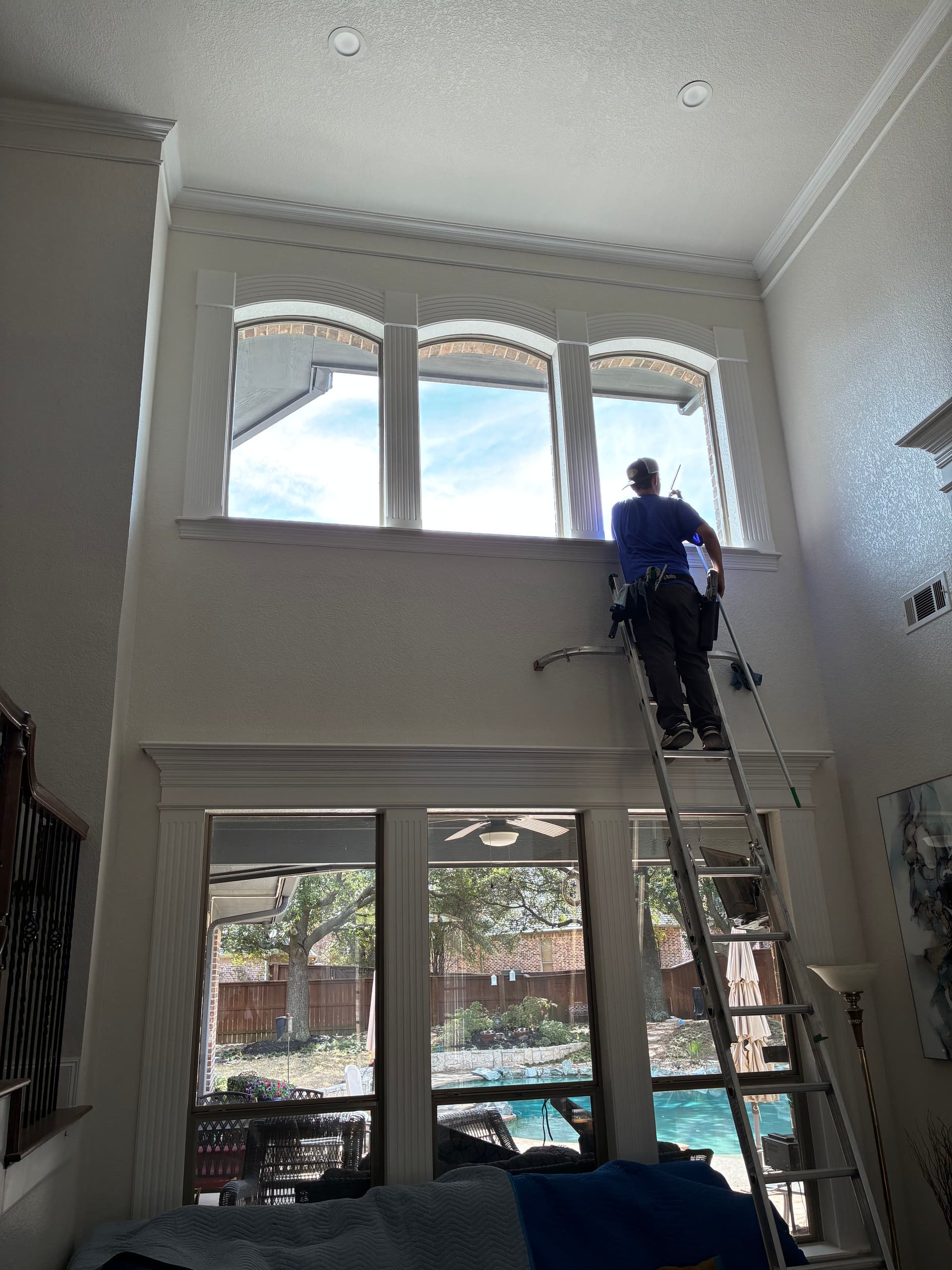 Gallery photos for Brilliant Shine for a Brick Beauty: Image #3