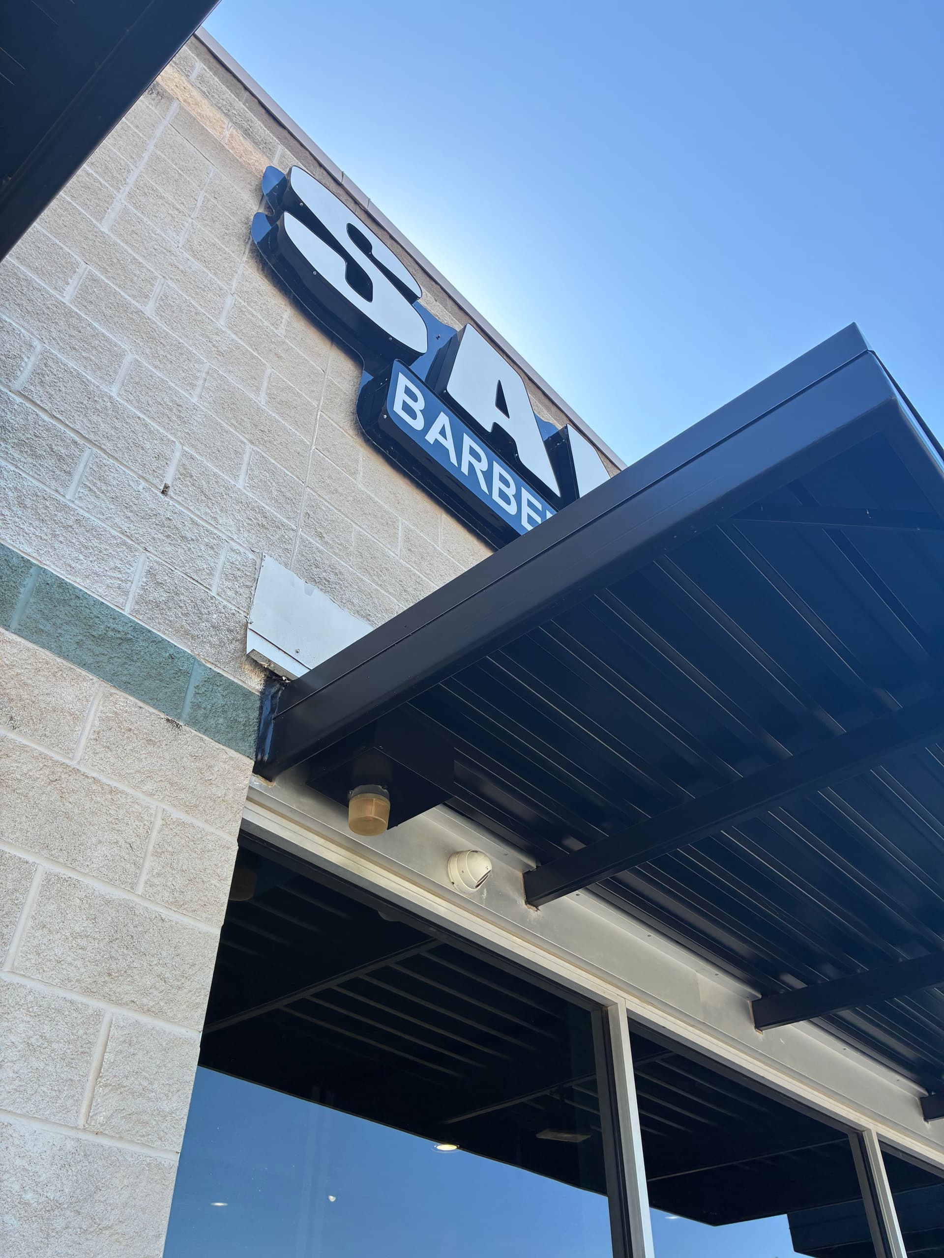 Gallery photos for Spotless Shine for Santana Co. Studio's New Location: Image #3