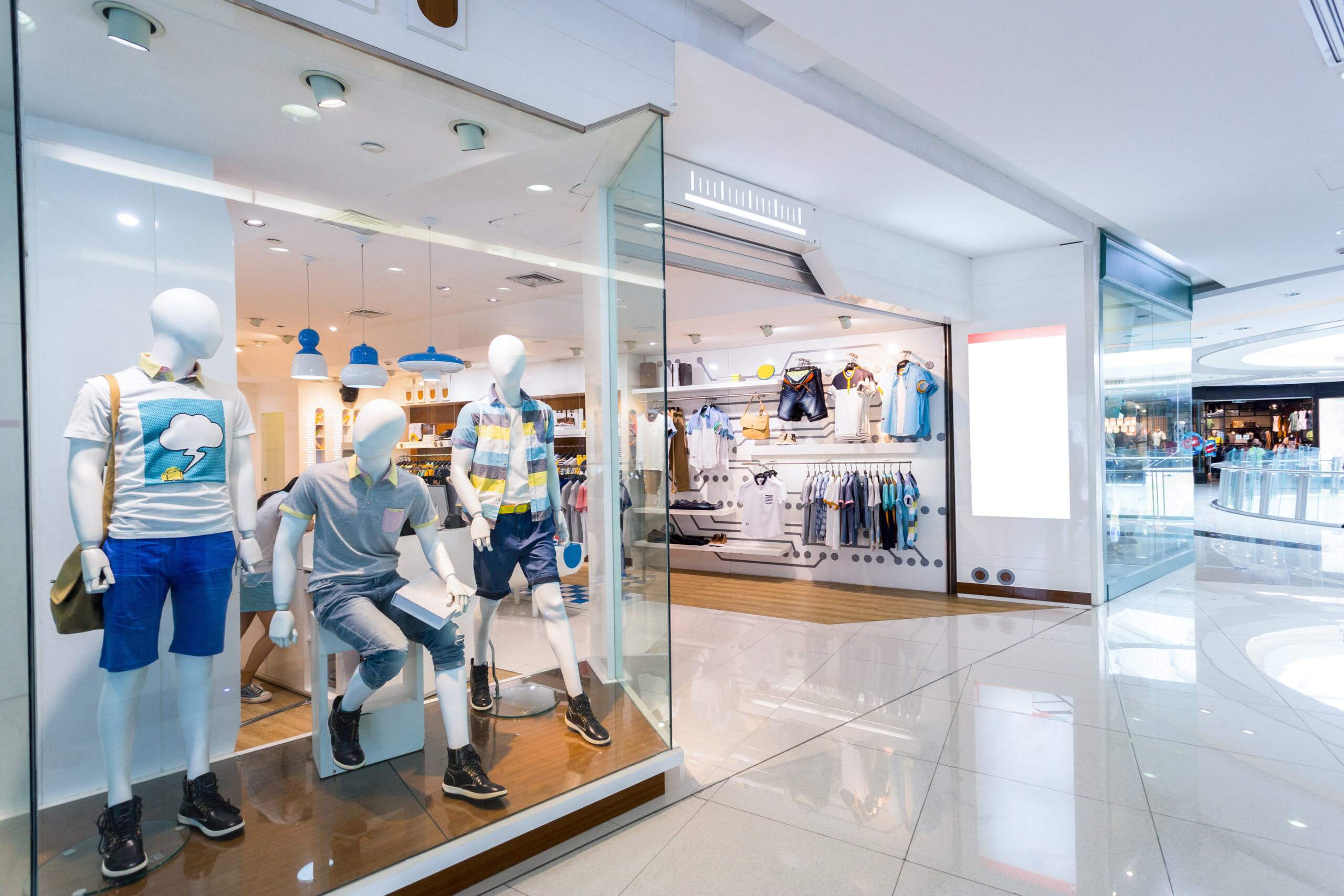 Why Retail Stores Need Professional Window Cleaning to Attract More Customers